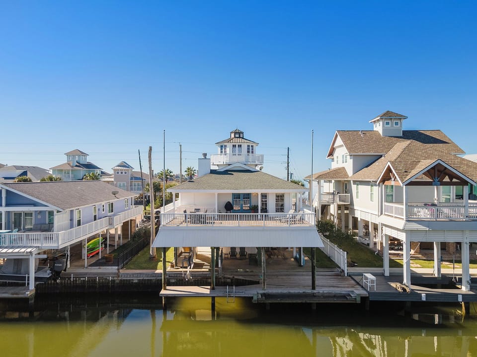 House (5 Bedrooms) | Property amenity