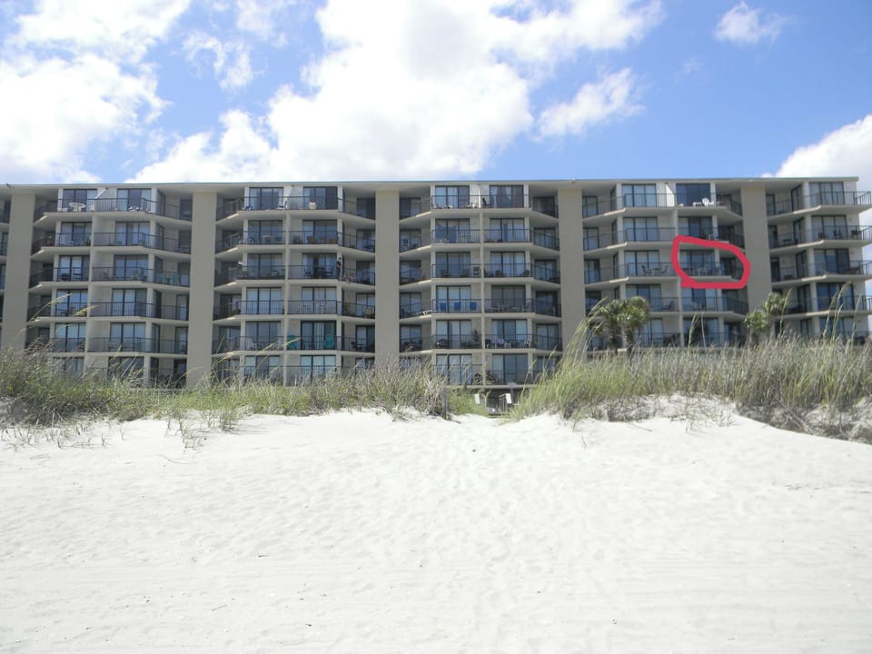 Fourth floor oceanfront