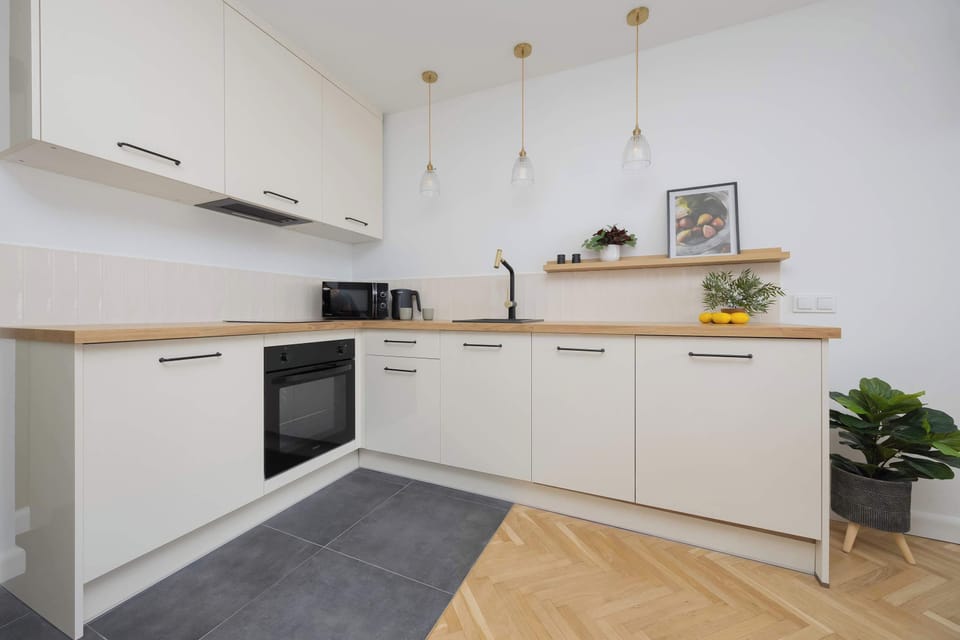 Modern, fully equipped kitchenette.