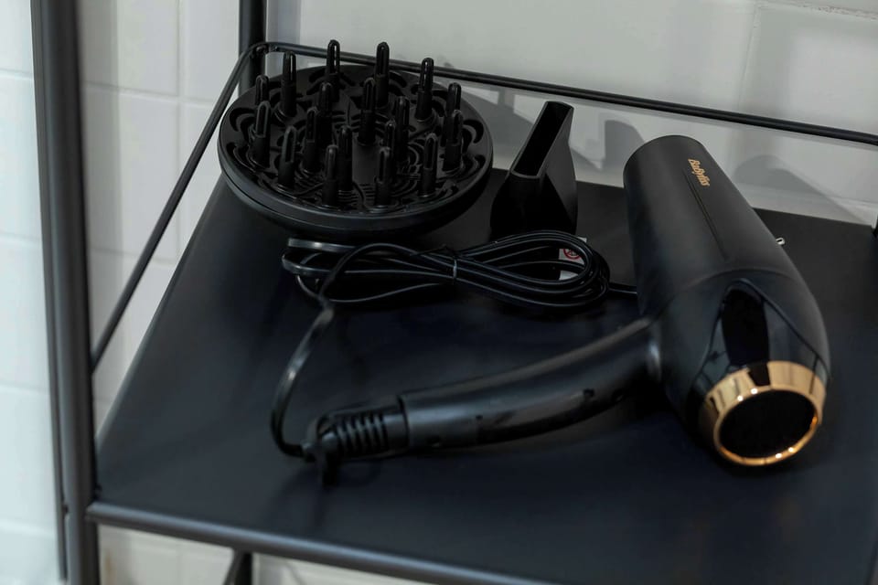 Hairdryer.