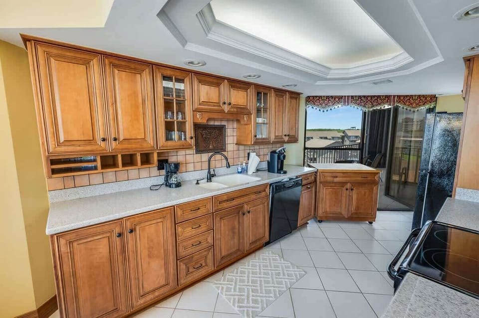 Large Kitchen Area