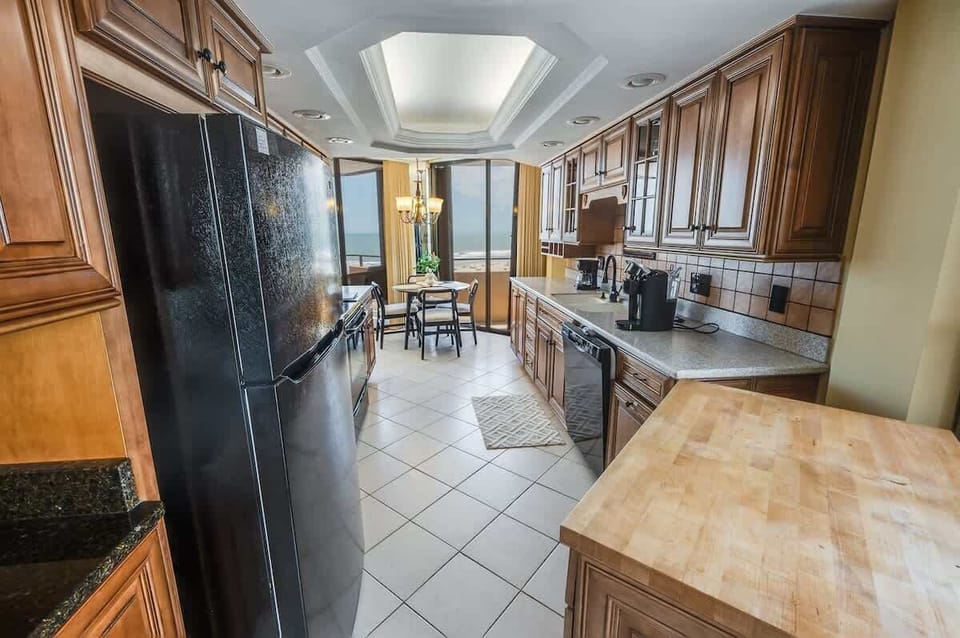 Large Kitchen Area