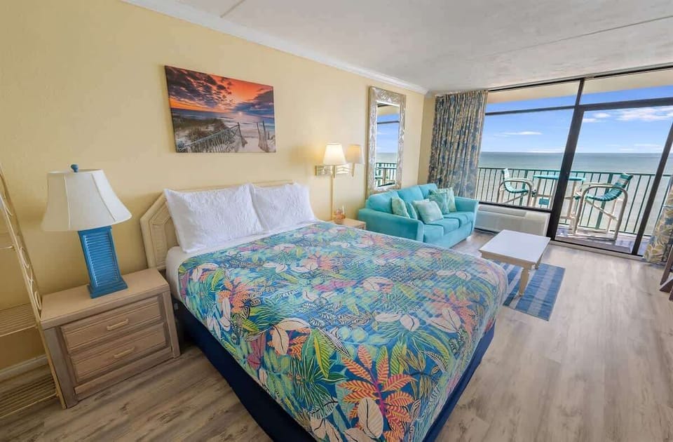 Amazing Bedroom,  with Stunning Views☀️