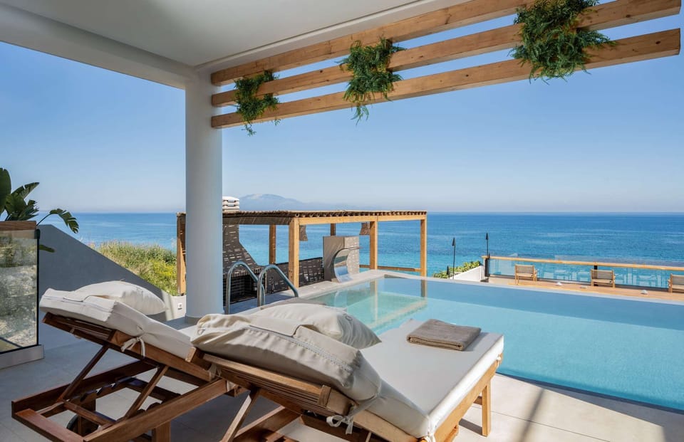 Pool
View
BalconyTerrace