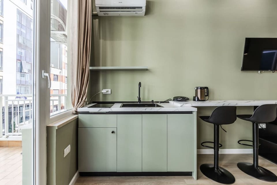 Fully-equipped kitchen