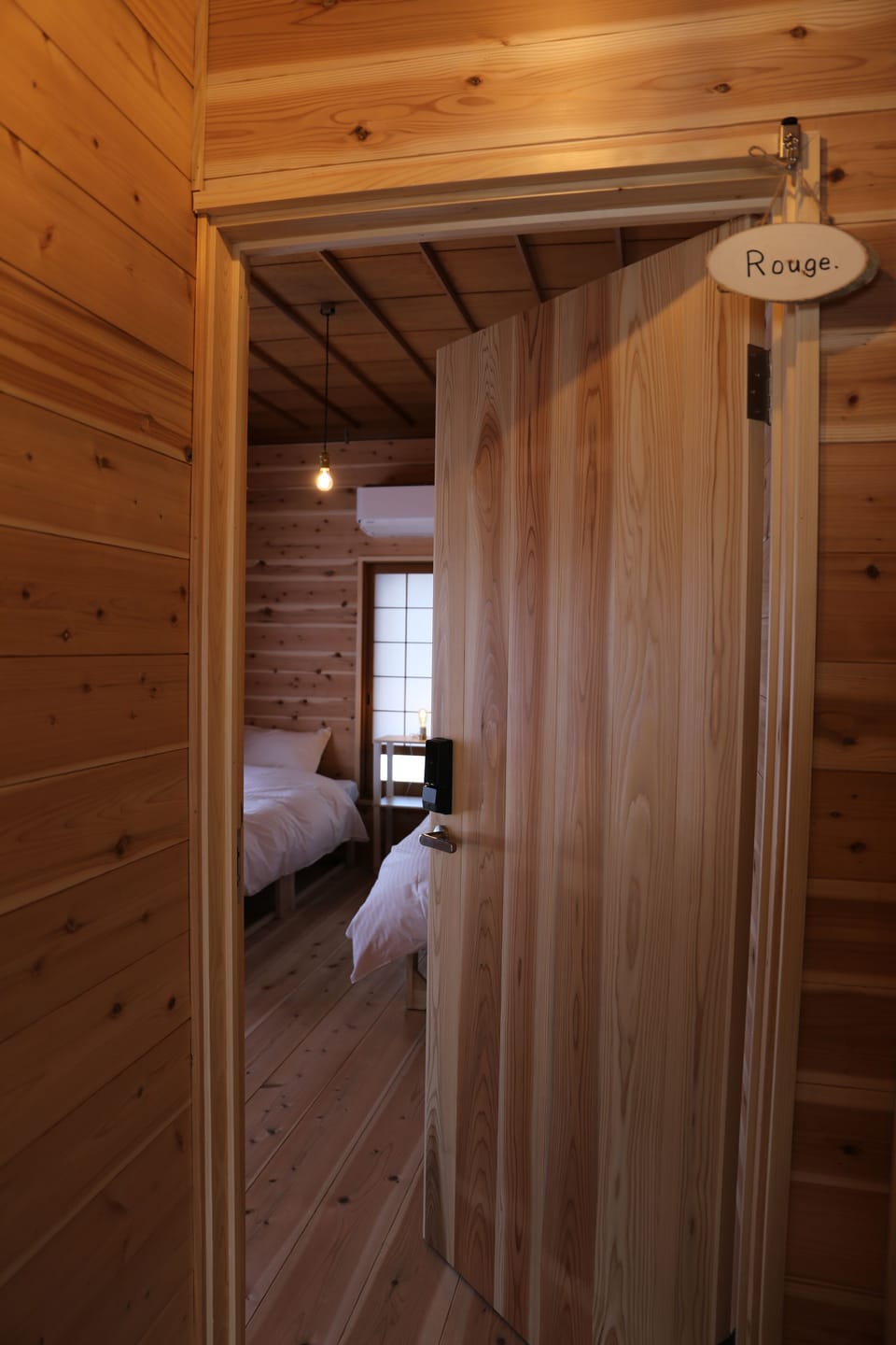 Standard Twin Room, Mountain View | Down comforters, WiFi (free), bed sheets