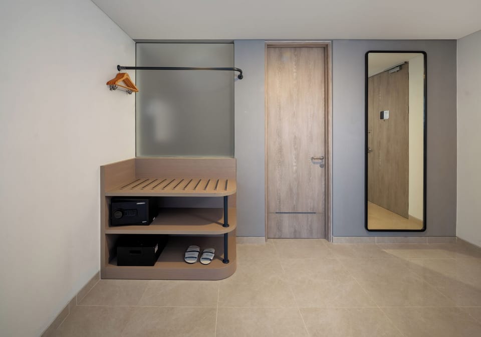 Junior Suite Room | In-room safe, desk, free WiFi, bed sheets