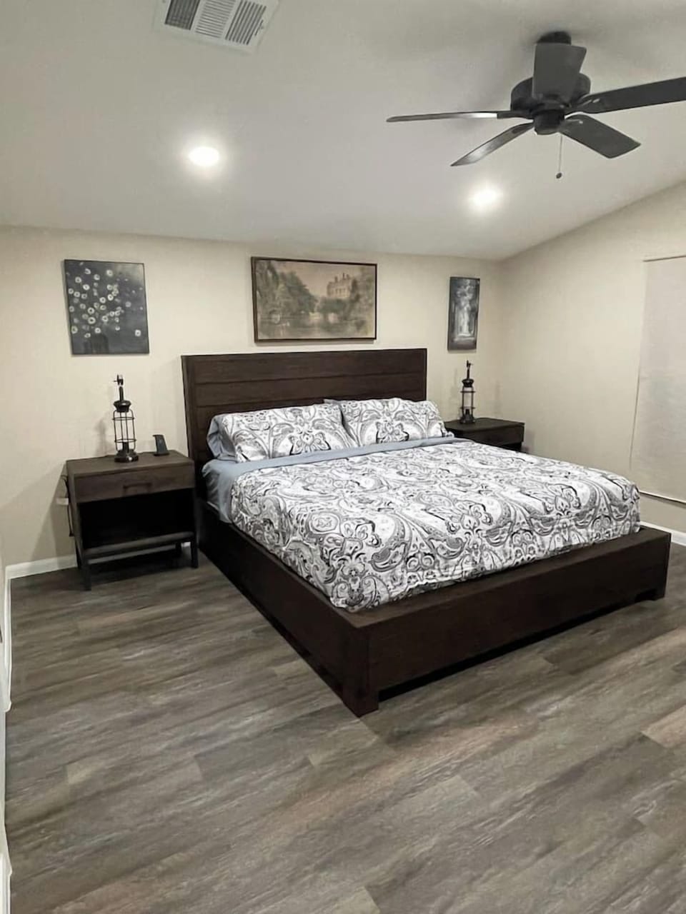 King Bed - Bedroom 2