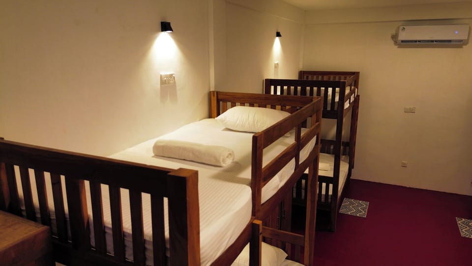 Soundproofing, free WiFi, bed sheets