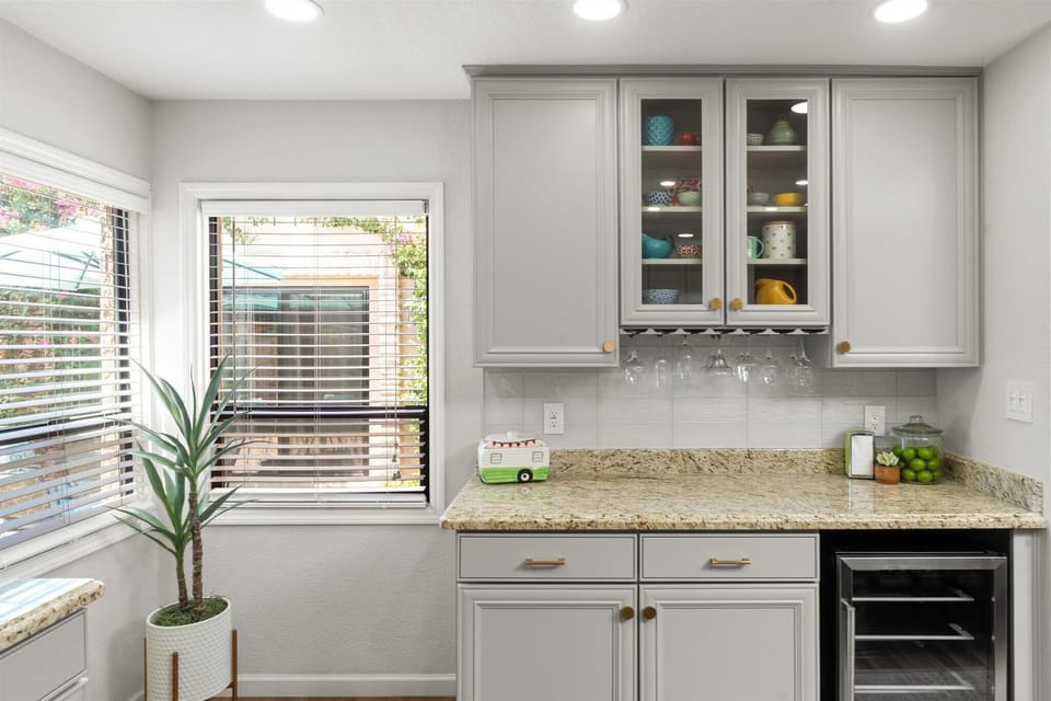 Cook like a pro in our kitchen featuring high-end appliances, ample counter space, and all the essentials you need to whip up anything from a quick breakfast to a gourmet dinner.