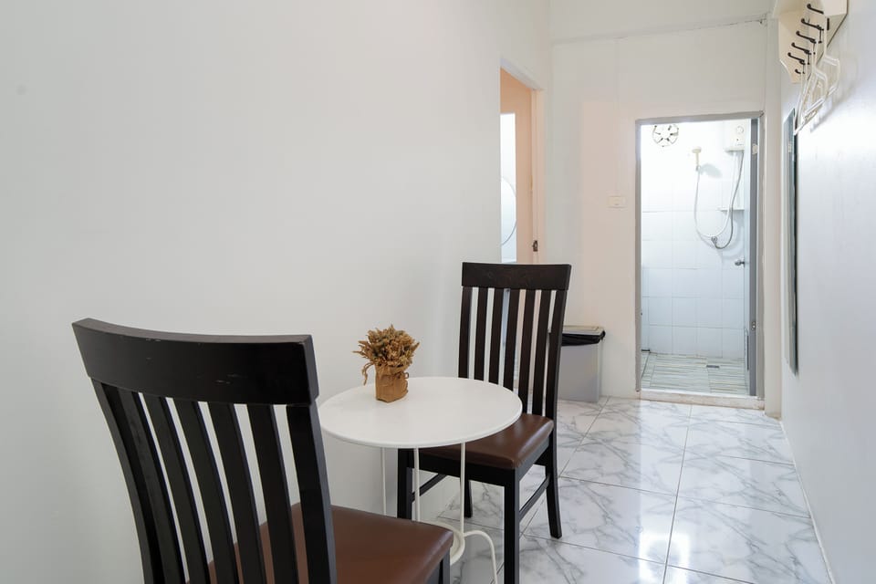 Shared Dormitory | Free WiFi