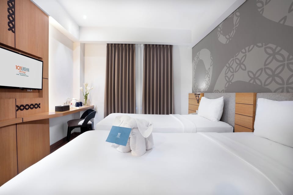 Superior Twin Room | Free WiFi, bed sheets