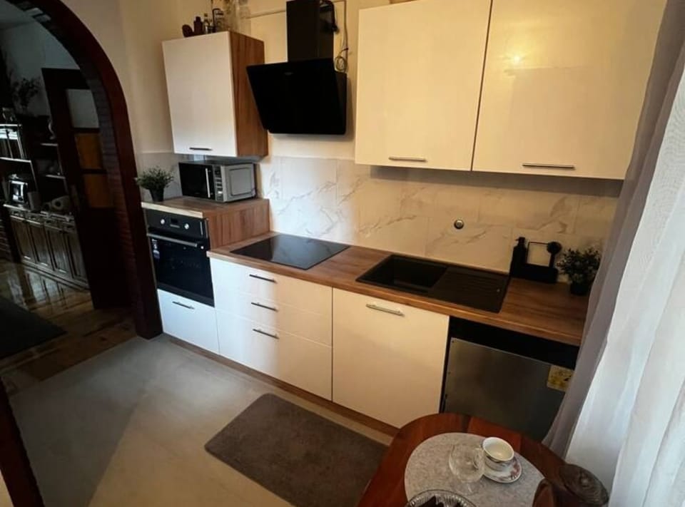 House (Two Bedroom House) | Private kitchen | Fridge