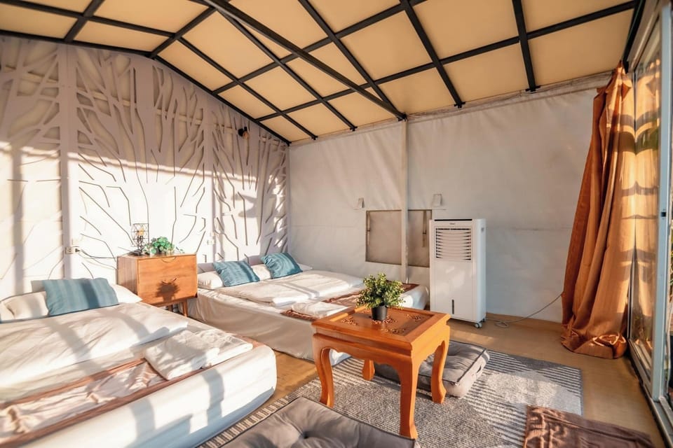 Family Tent | Free WiFi, bed sheets