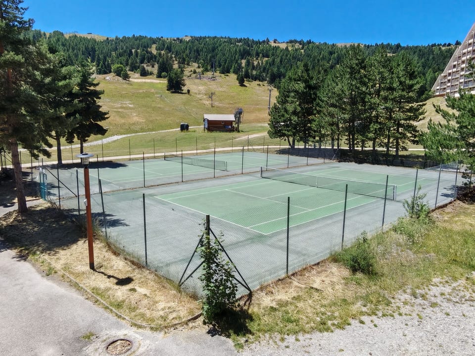 Sport court