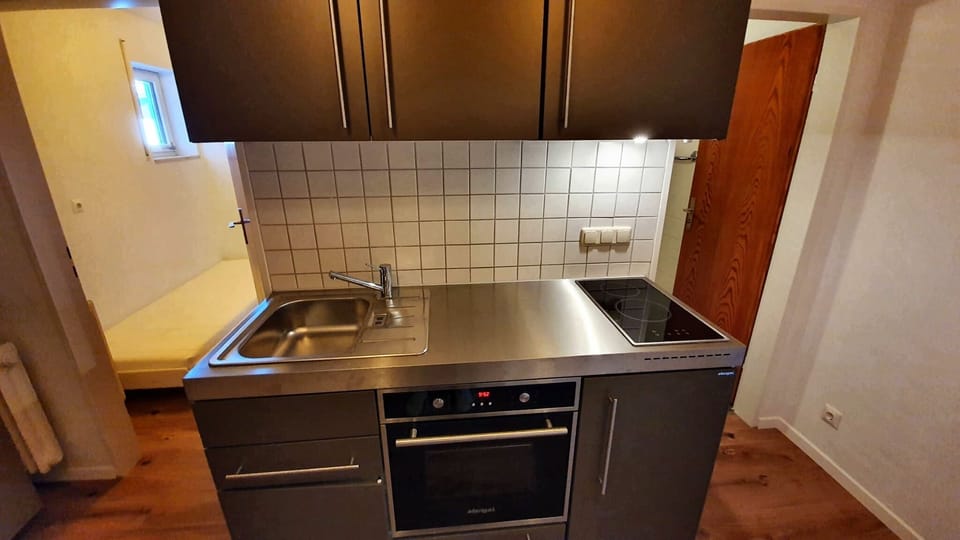 Apartment, 2 Bedrooms, Smoking, Terrace | Interior