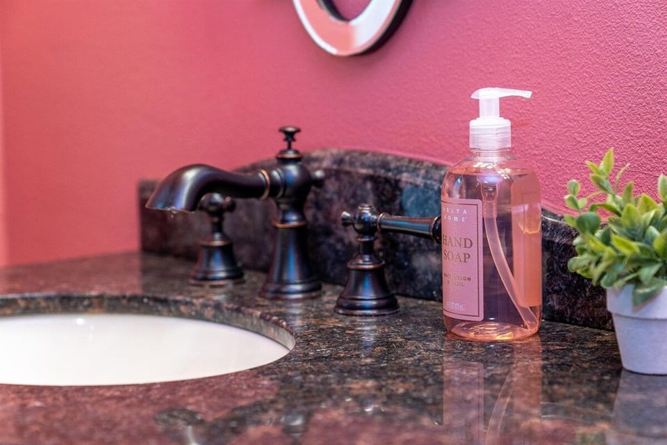 Bathroom amenities