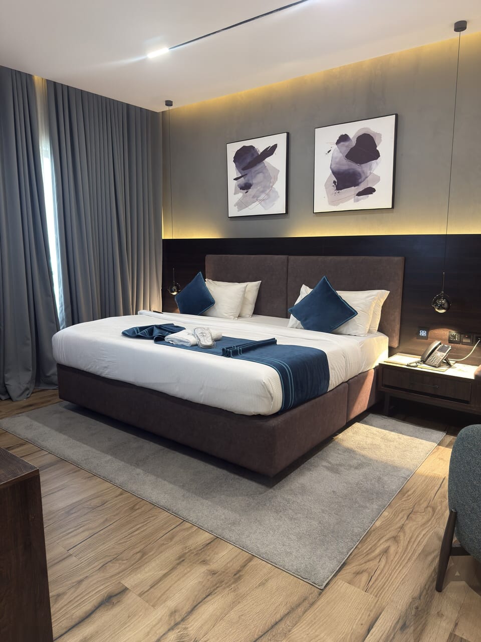 Classic Single Room, 1 Bedroom, Air conditioning | Desk, iron/ironing board, WiFi (free), bed sheets