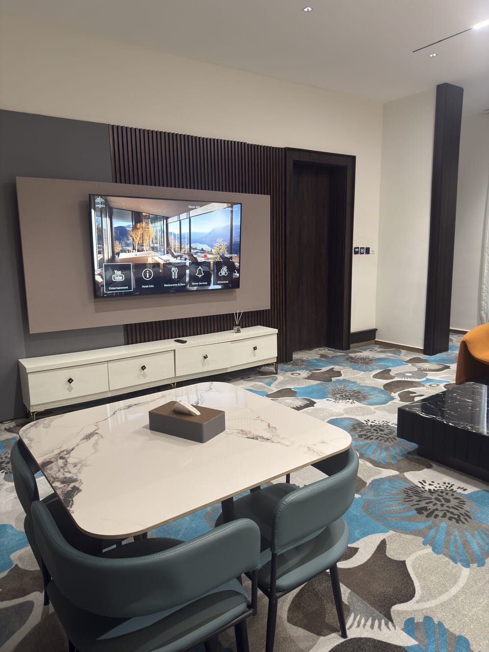 Presidential Suite, 2 Bedrooms, Balcony, City View | Living area