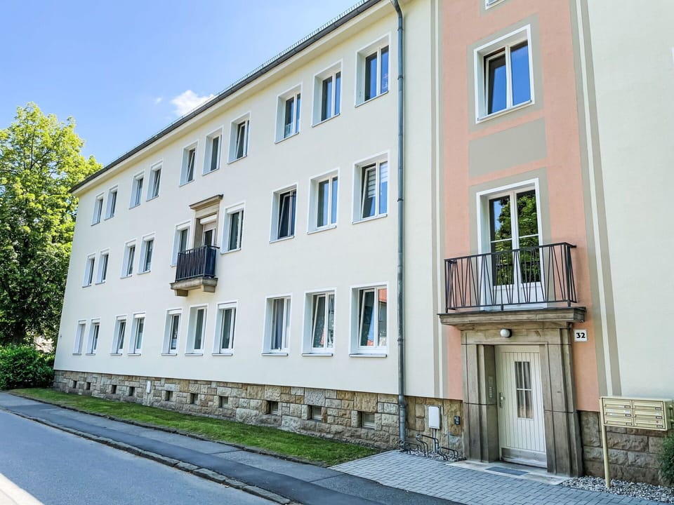 Apartment, Urban Design, Condominium, Sash Window