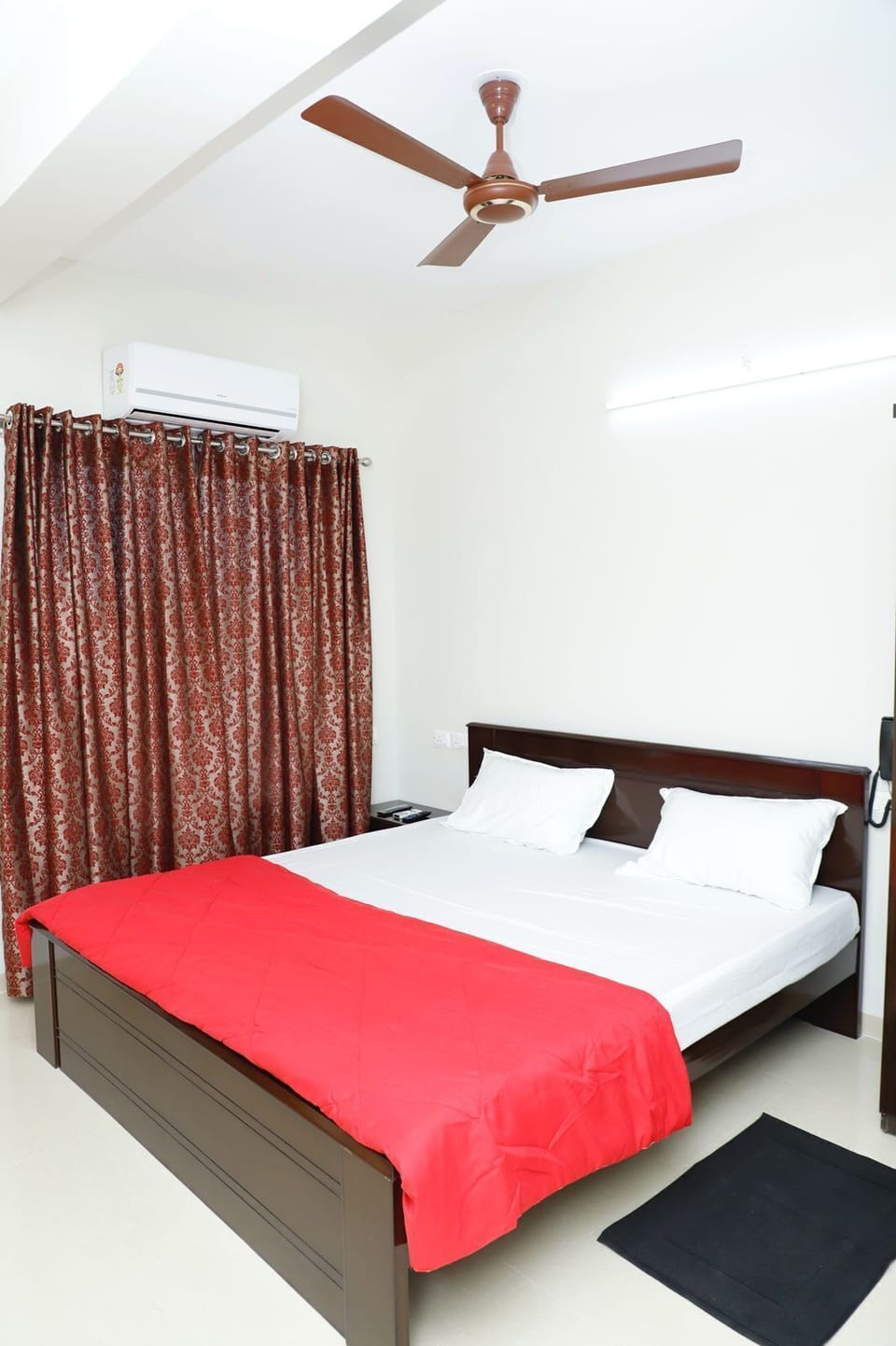 Royal Suite | Desk, free WiFi