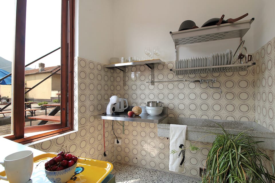 Apartment, Mountain View | Private kitchen | Full-size fridge, microwave, stovetop, espresso maker