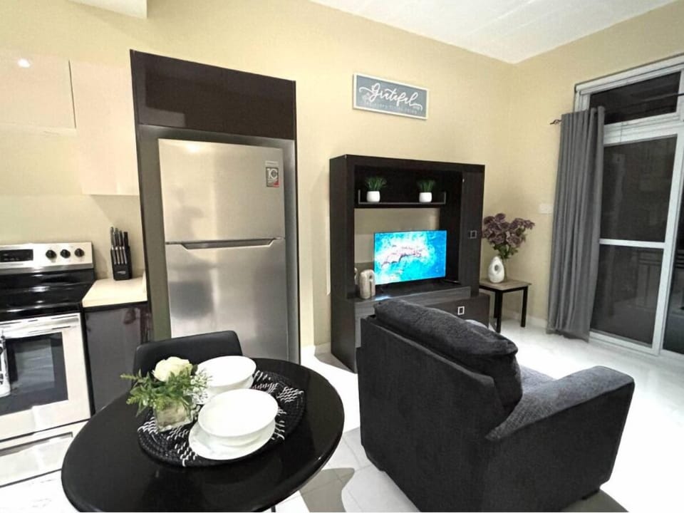 Comfort Apartment, Patio | Living area