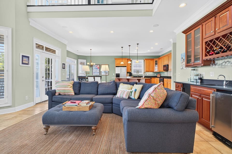 Living Area 6