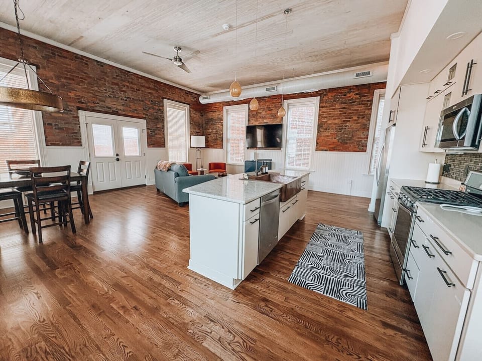 Bright and open floorplan