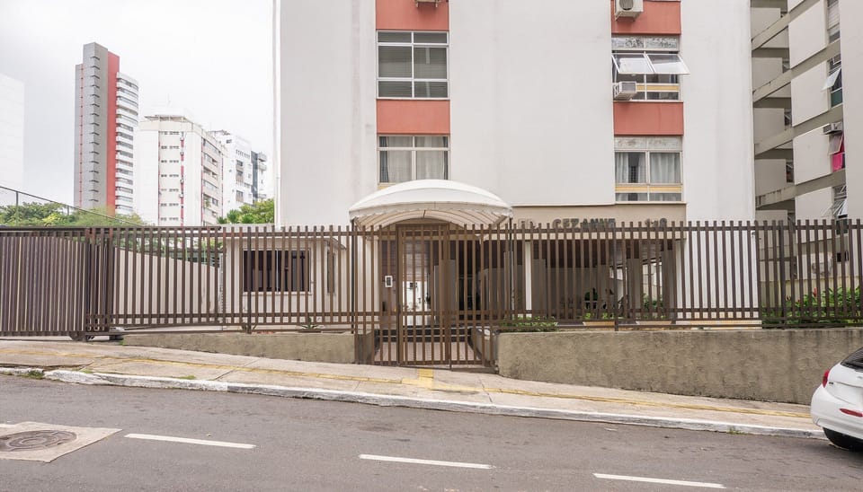 Basic Apartment | Exterior