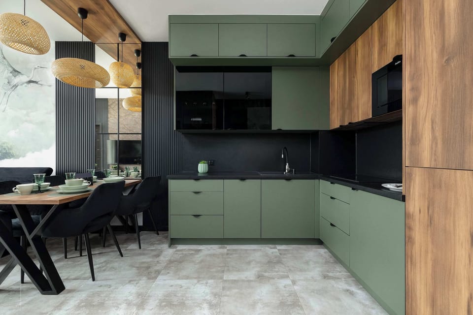 Modern, fully equipped kitchenette. 