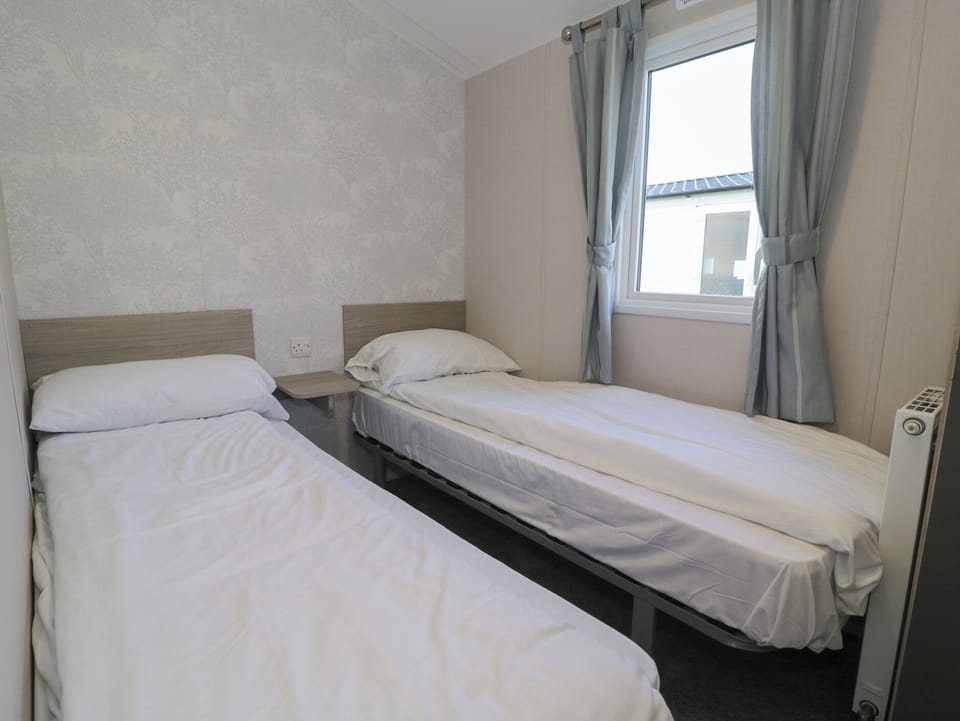 3 bedrooms, individually decorated, individually furnished, free WiFi