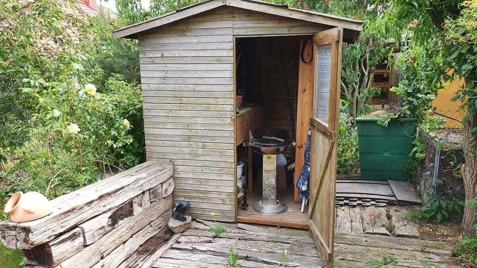 Gartenhäuschen mit Grill