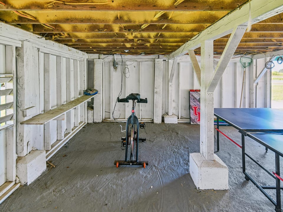 House (2 Bedrooms) | Property amenity