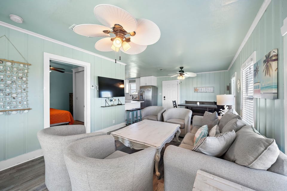 House (2 Bedrooms) | Property amenity