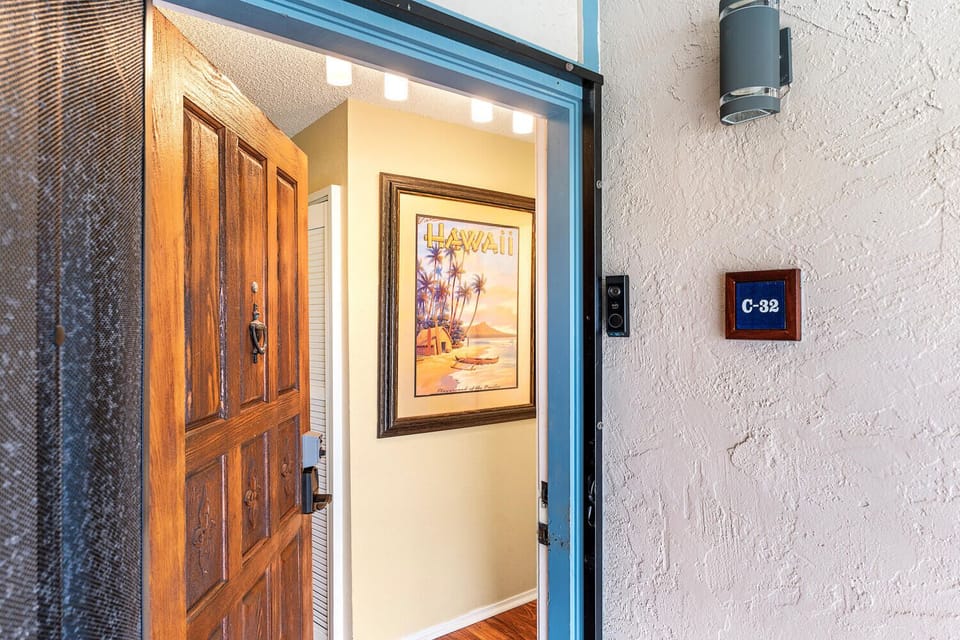 Welcome to Kona Reef C32