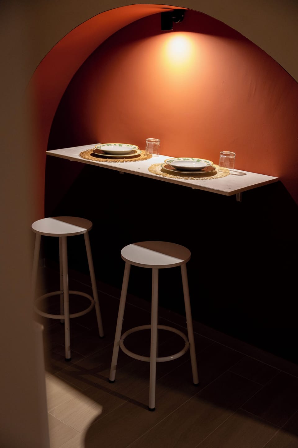 Deluxe Studio | Blackout drapes, soundproofing, WiFi (free)