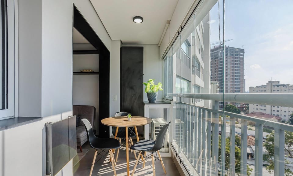 Basic Apartment | Outdoor dining