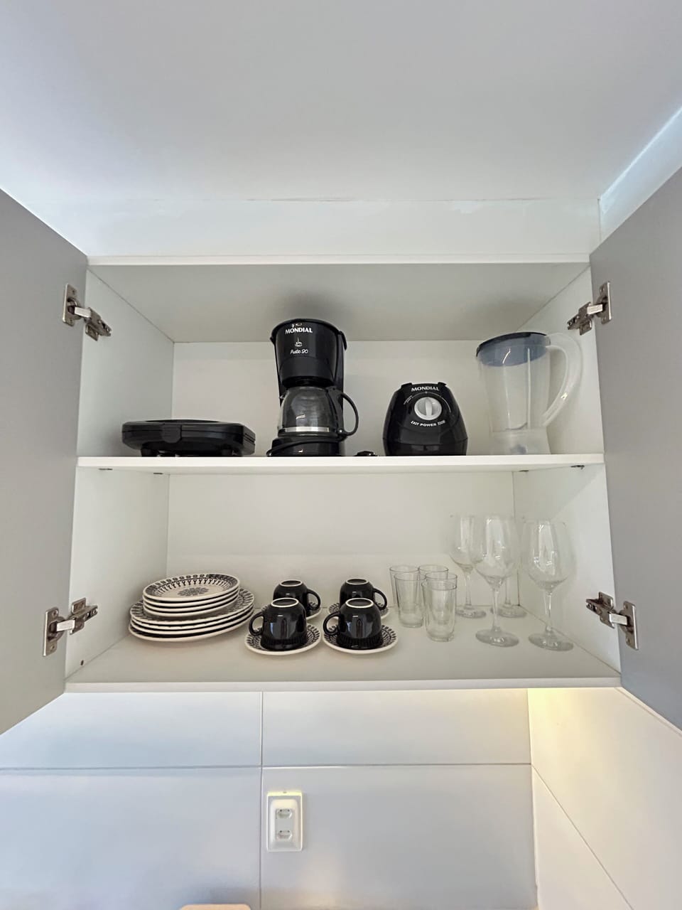 Apartment | Private kitchen | Mini-fridge, microwave, stovetop, blender