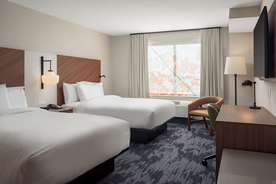 Room, 2 Queen Beds, Non Smoking