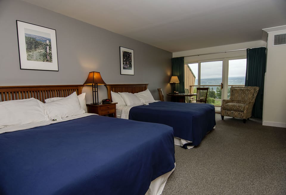 Vintner's Guestroom | Hypo-allergenic bedding, iron/ironing board, free WiFi, bed sheets