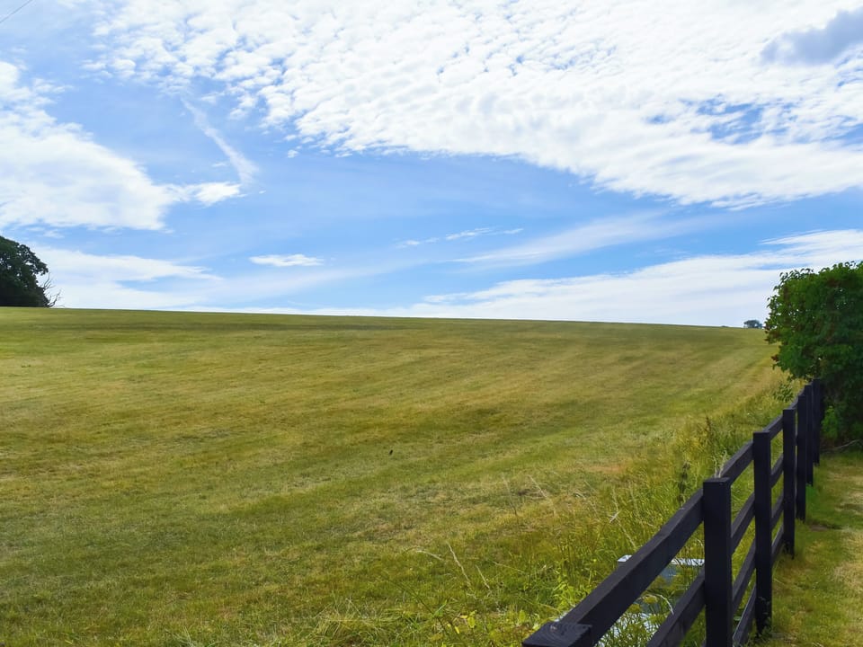 Surrounding area | Phesant Pens 2 - Phesant Pens, Llandenny, near Usk