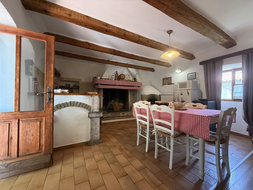 Autumn, Kitchen, Spring, Summer
