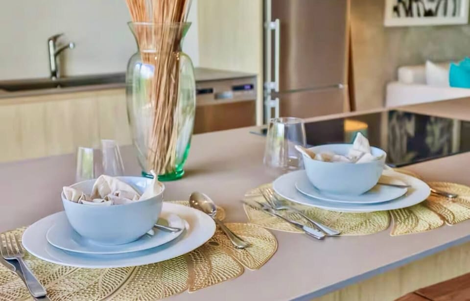 At Home Dinning