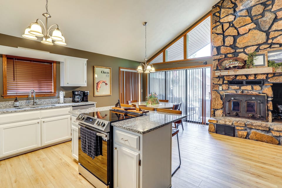 House (4 Bedrooms) | Interior