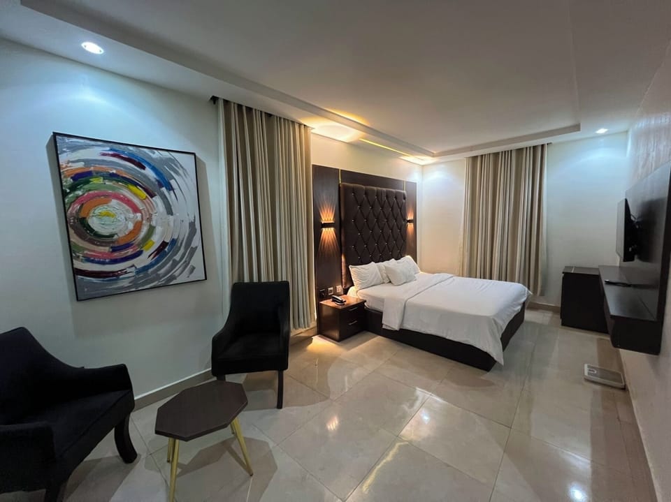 Room, Harbor View | Egyptian cotton sheets, premium bedding, memory foam beds, free WiFi