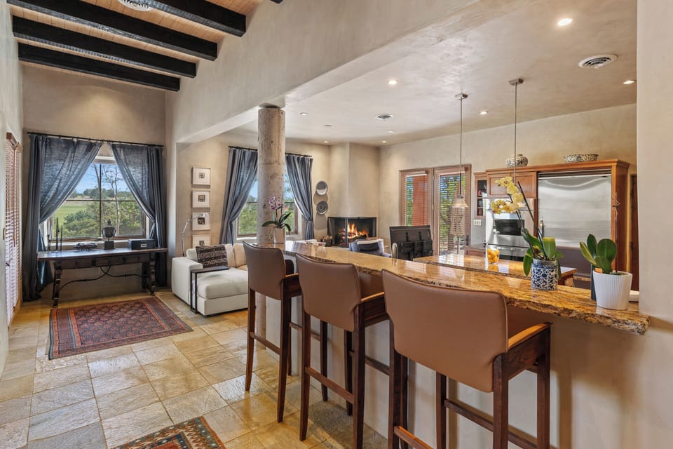 Kitchen and Counter Seating