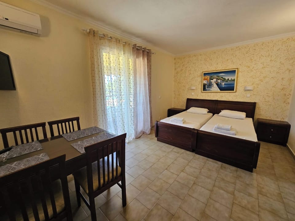 1 bedroom, WiFi (free), bed sheets