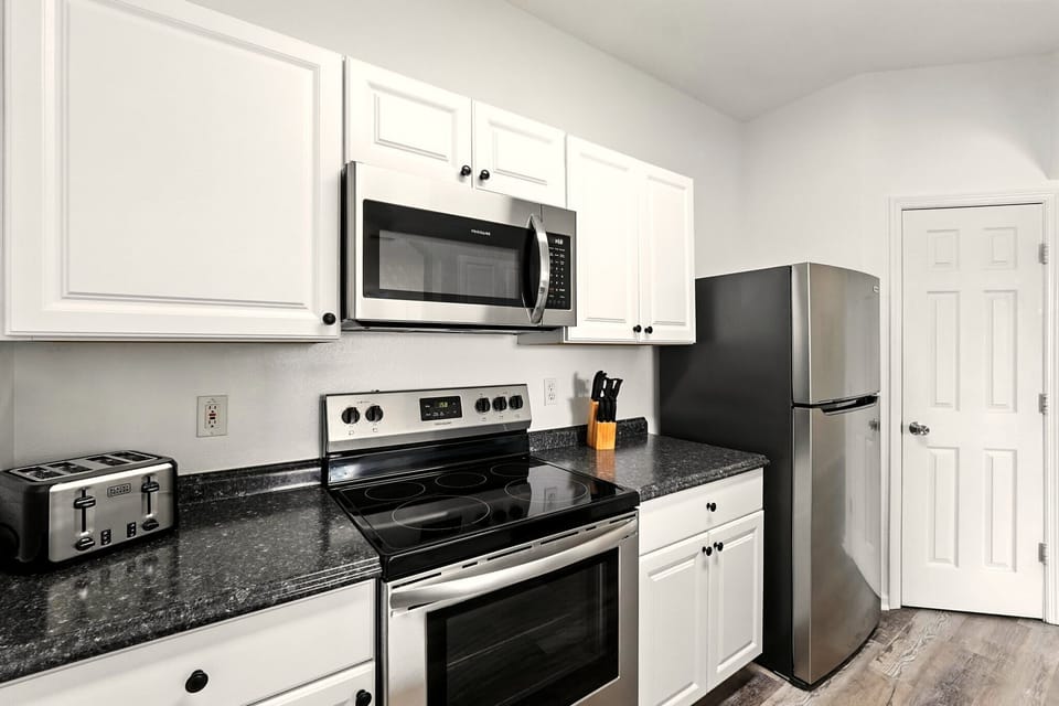 Contemporary Open Kitchen Space