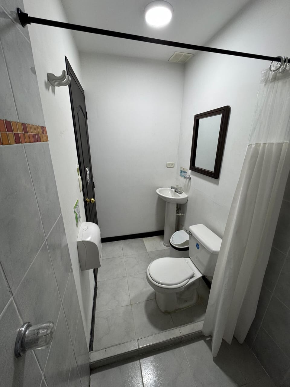 Deluxe Double Room, Non Smoking, City View | Bathroom | Shower, towels, soap, toilet paper